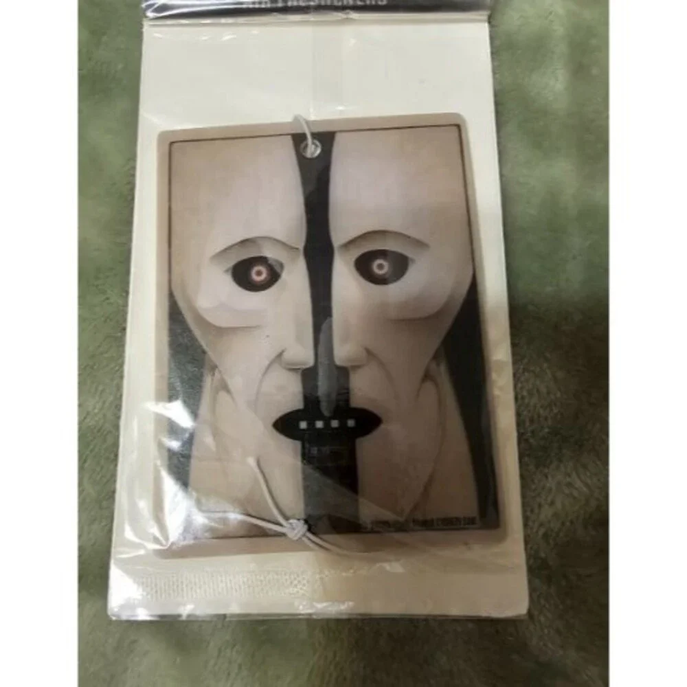Pink Floyd 3 pack Air Fresheners Vanilla Scent For Auto or Home - Picture 3 of 4